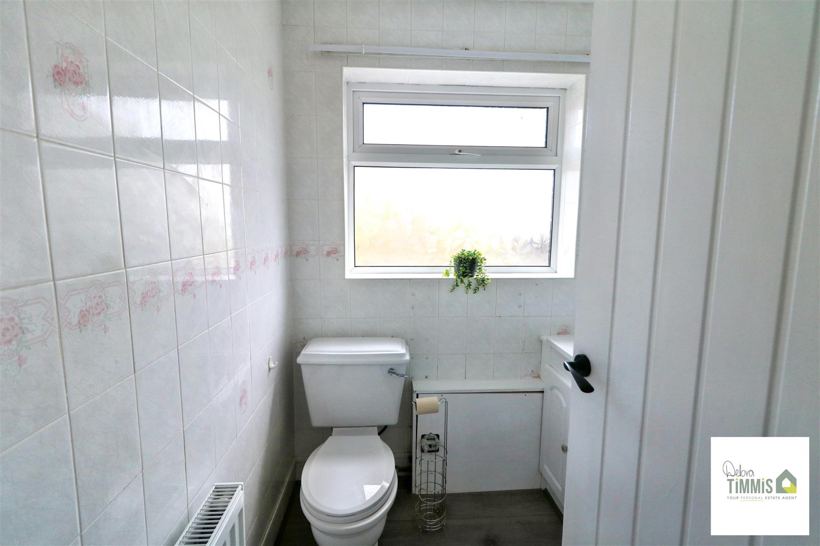 Carlyon Place, Sneyd Green, Stoke-On-Trent